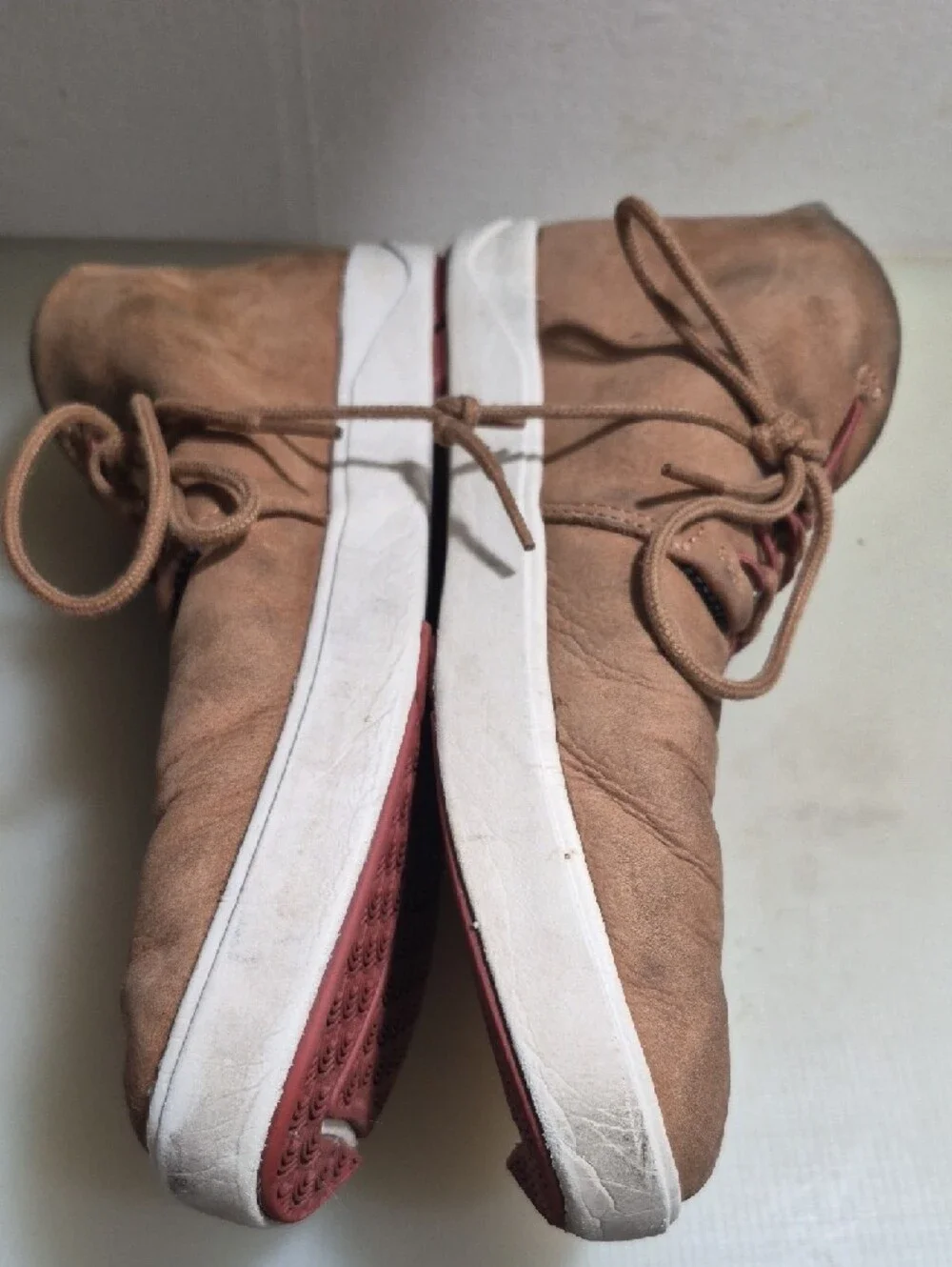 Casual Lace-Up Men's Tan Chukka Sneakers